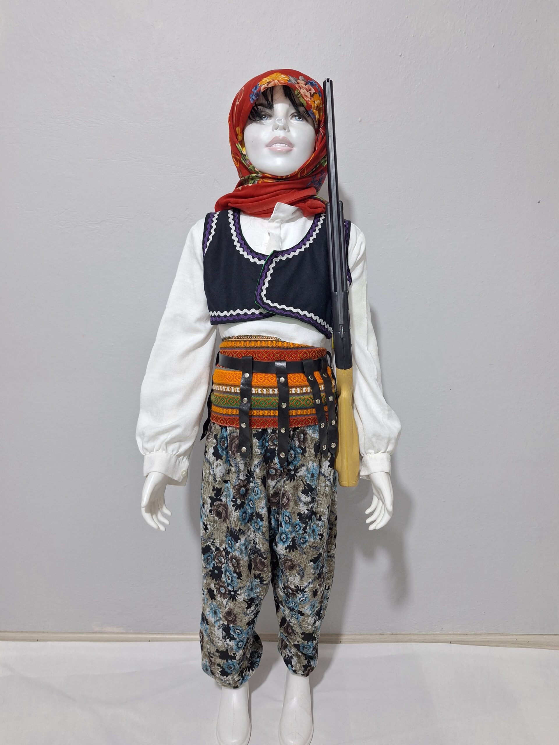 ŞERİFE BACI KOSTÜM